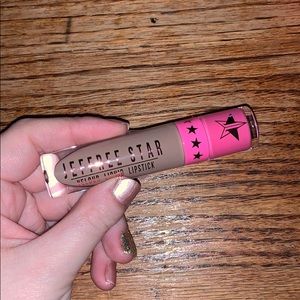 Jeffree Star Velour Liquid Lipstick- Posh Spice